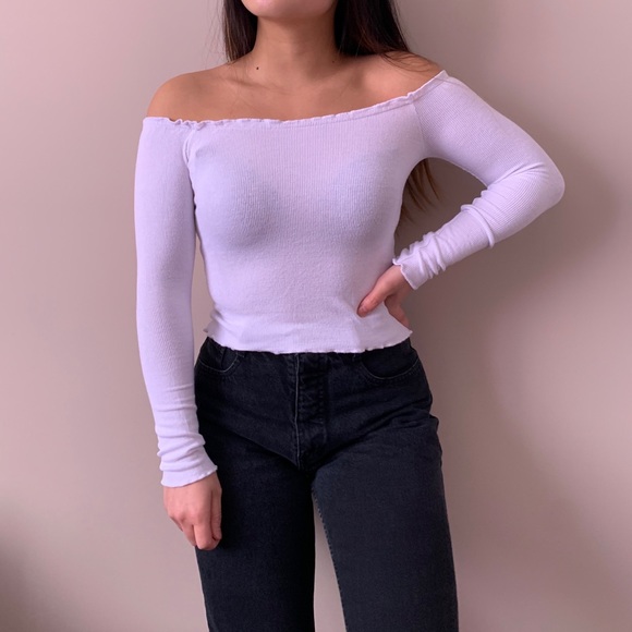 Garage off shoulder top🌸 - Picture 2 of 2